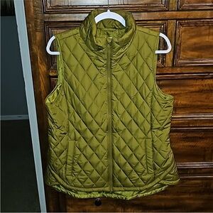Maurice’s Women’s Sz Large Quilted Green Puffer Vest Nwots